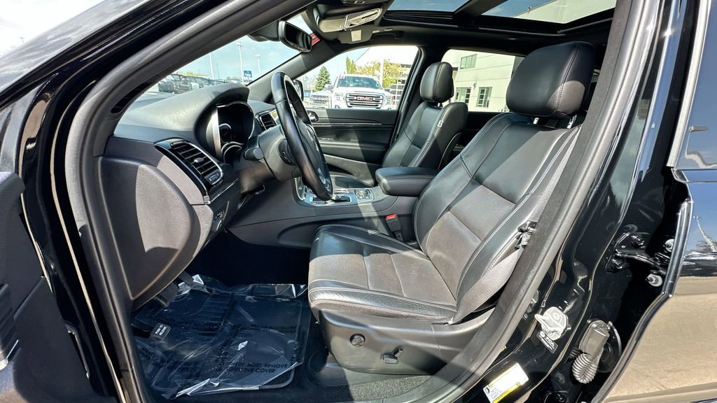 2021 Jeep Grand Cherokee Anniversary Edition photo 17