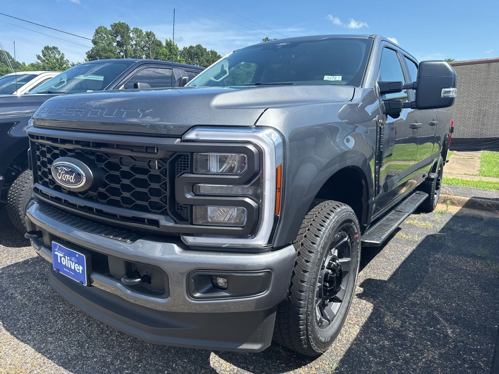 2025 Ford F-250 XL photo 3