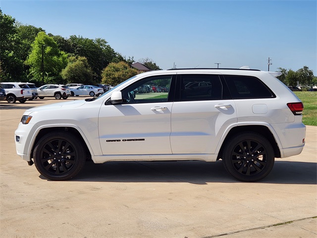 2019 Jeep Grand Cherokee Altitude photo 3