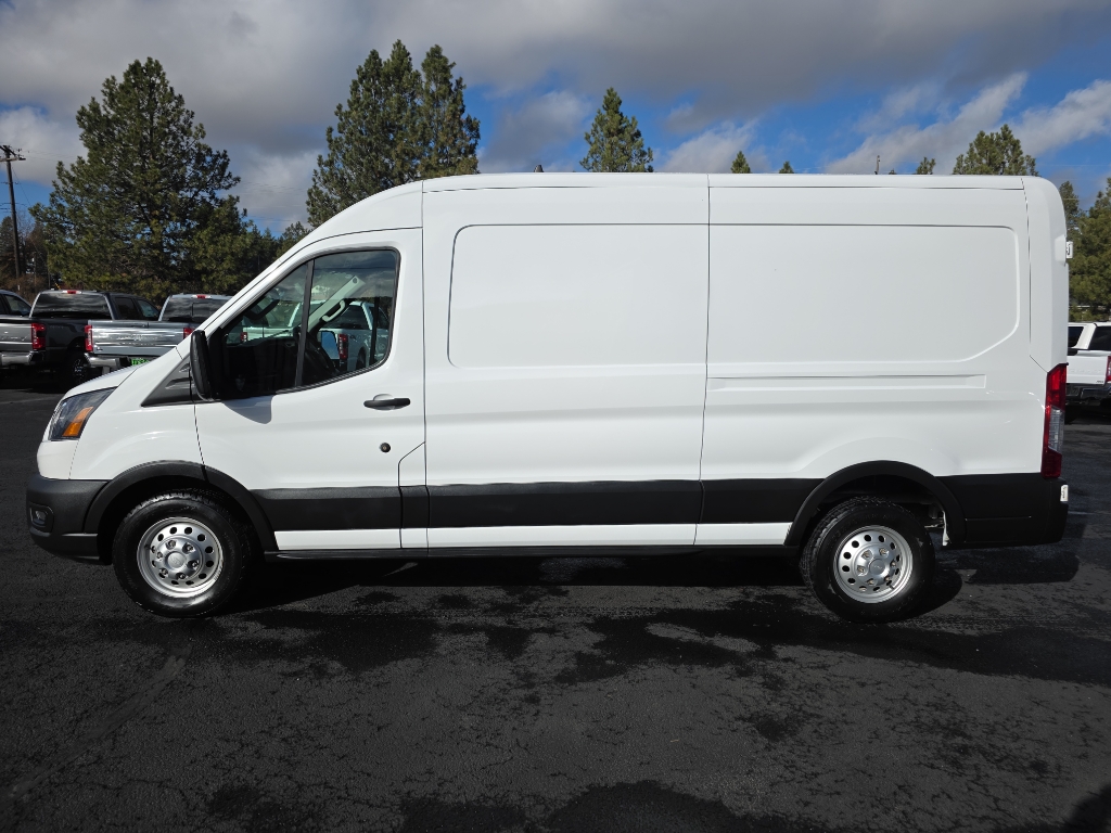 2023 Ford Transit photo 2