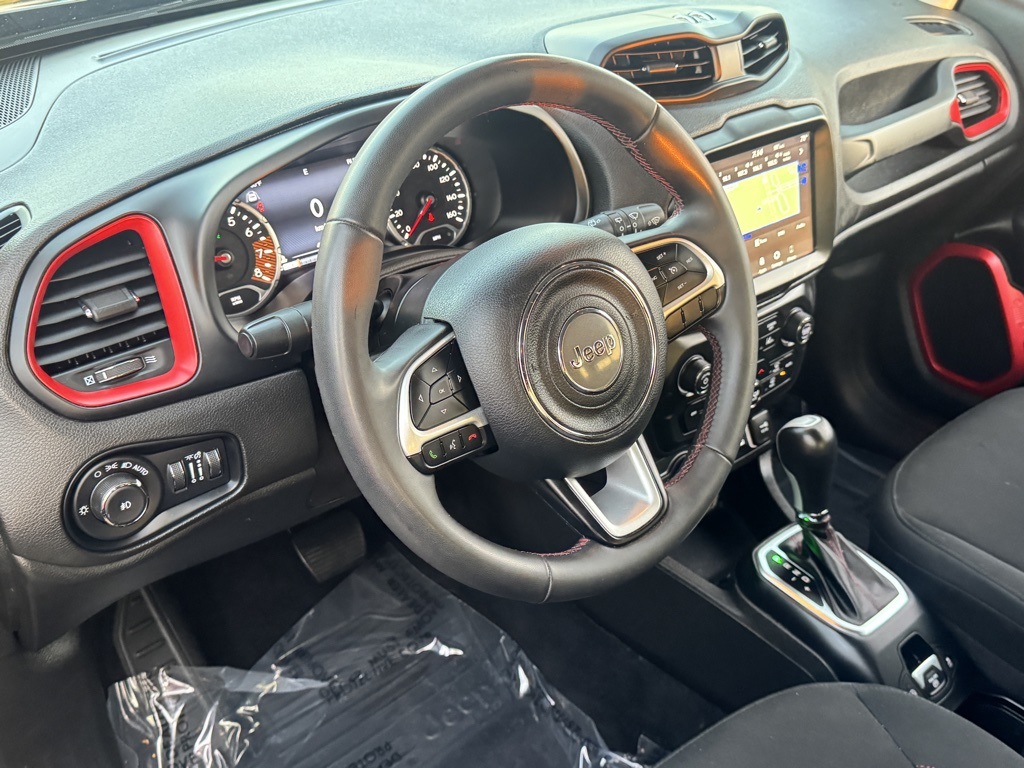 2023 Jeep Renegade Trailhawk photo 17