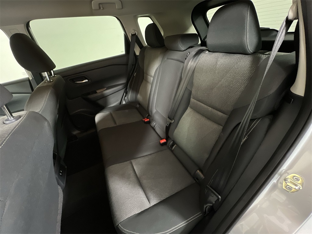 2024 Nissan Rogue SV photo 23