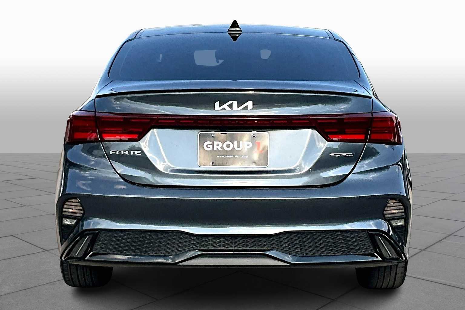 2023 Kia Forte GT-Line photo 4