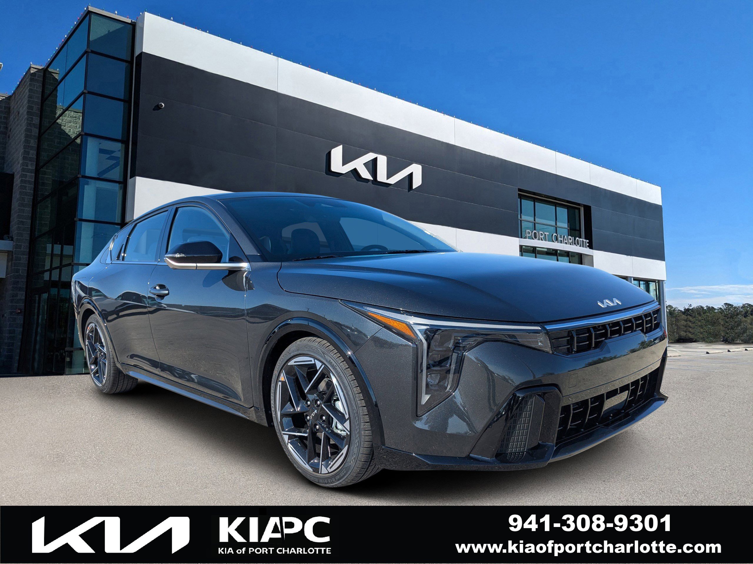 2025 Kia K4 GT-Line's photo