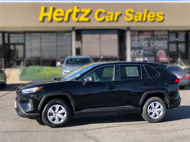 2024 Toyota RAV4 LE photo 2