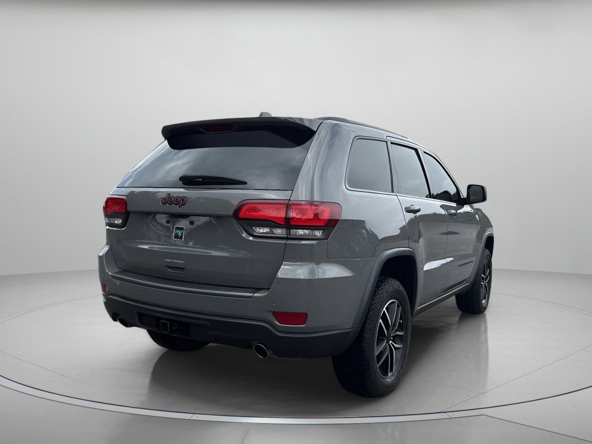 2021 Jeep Grand Cherokee Trailhawk photo 2