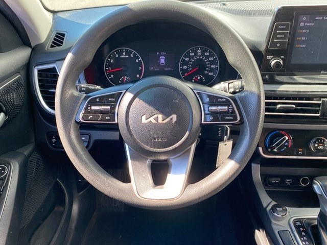 2022 Kia Seltos LX photo 7