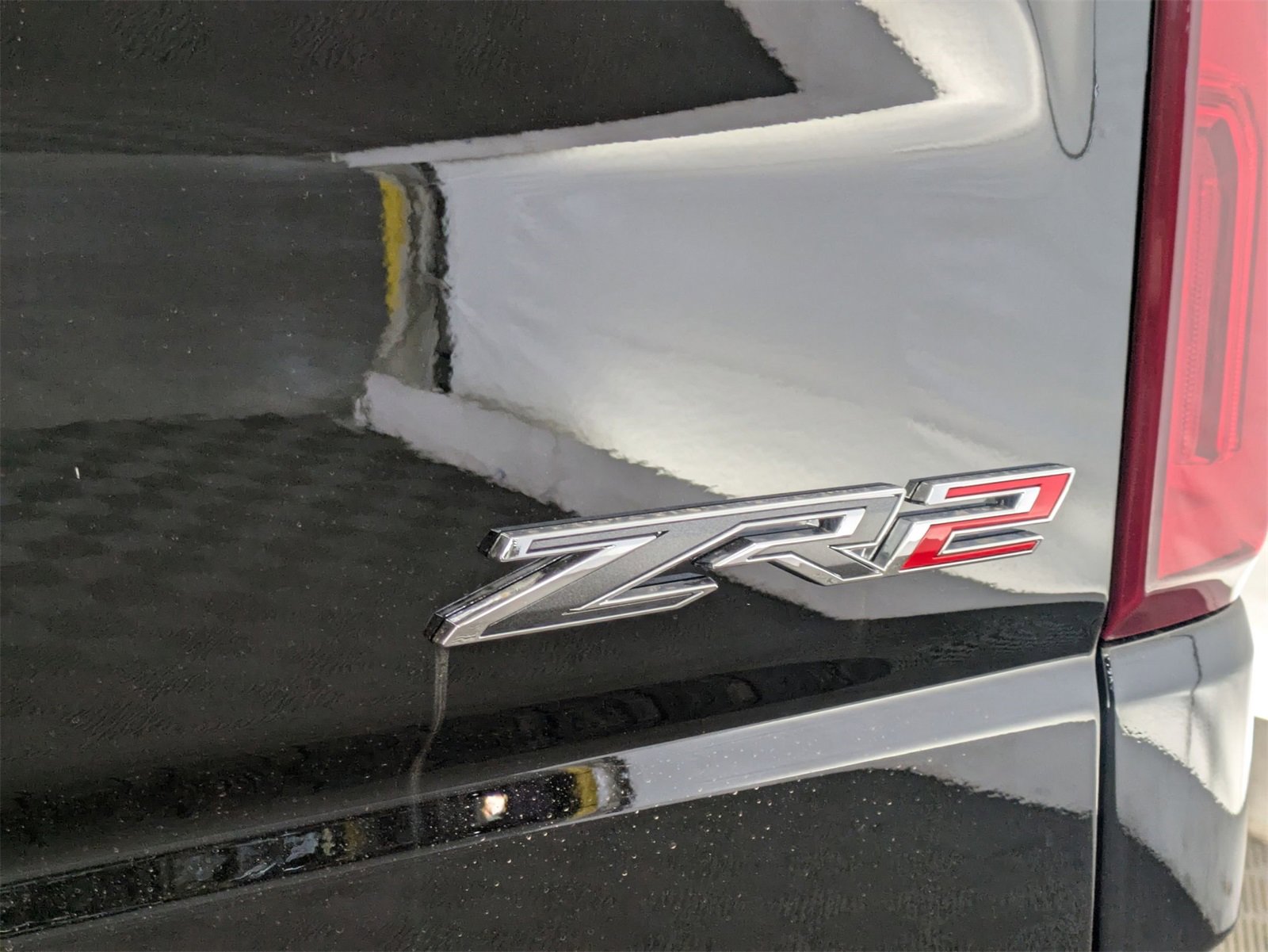 2025 Chevrolet Silverado 1500 ZR2 photo 13