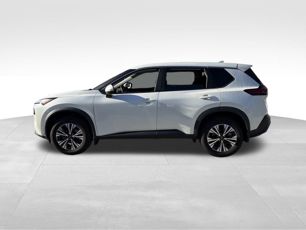 2023 Nissan Rogue SV photo 4
