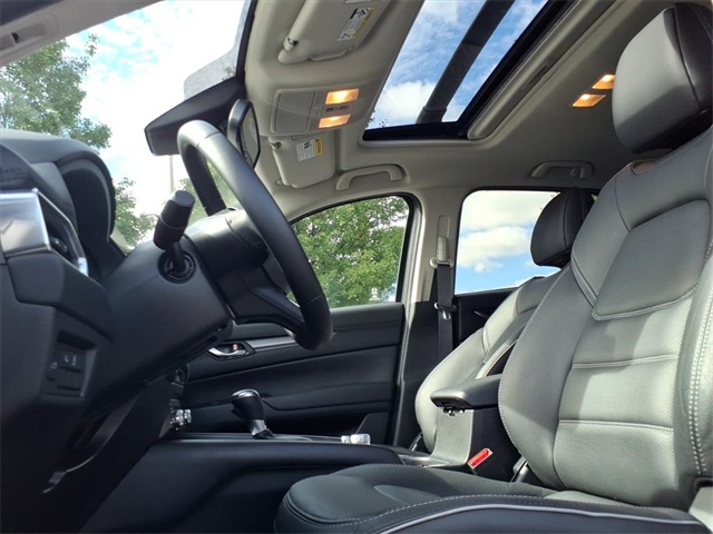 2025 Mazda CX-5 2.5 S Preferred photo 15