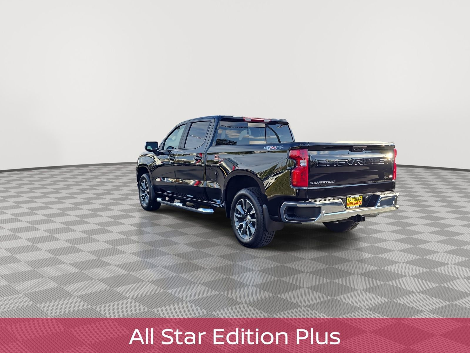 2025 Chevrolet Silverado 1500 LT photo 2