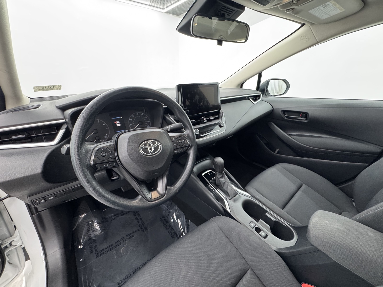 2023 Toyota Corolla LE photo 11