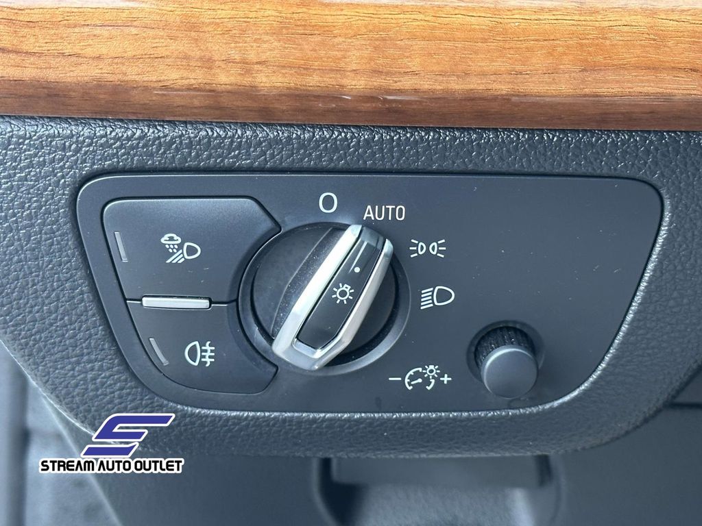 2023 Audi Q5 45 S line Premium photo 17