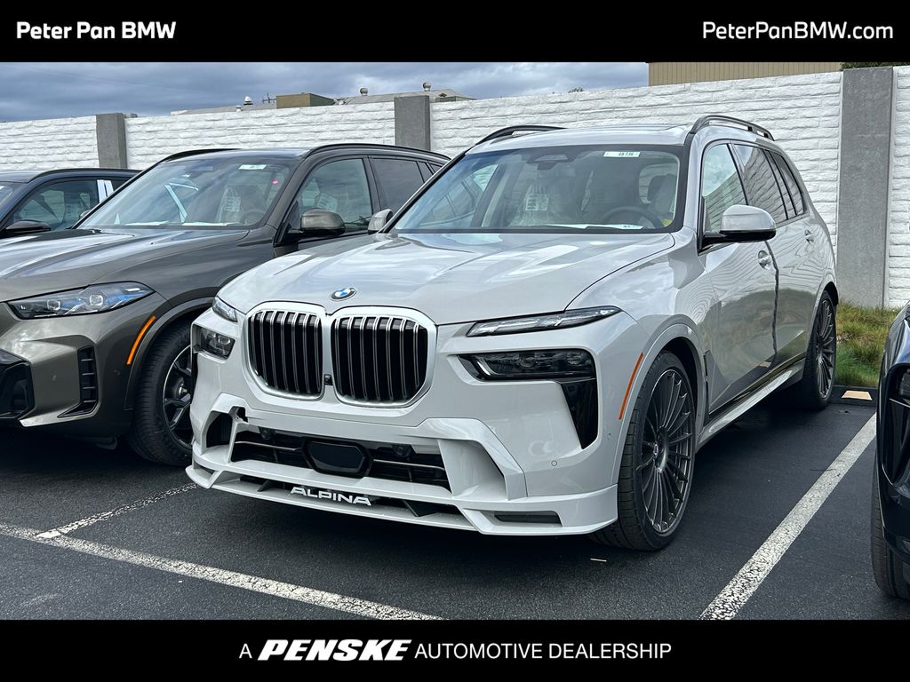 2026 BMW X7 ALPINA XB7's photo