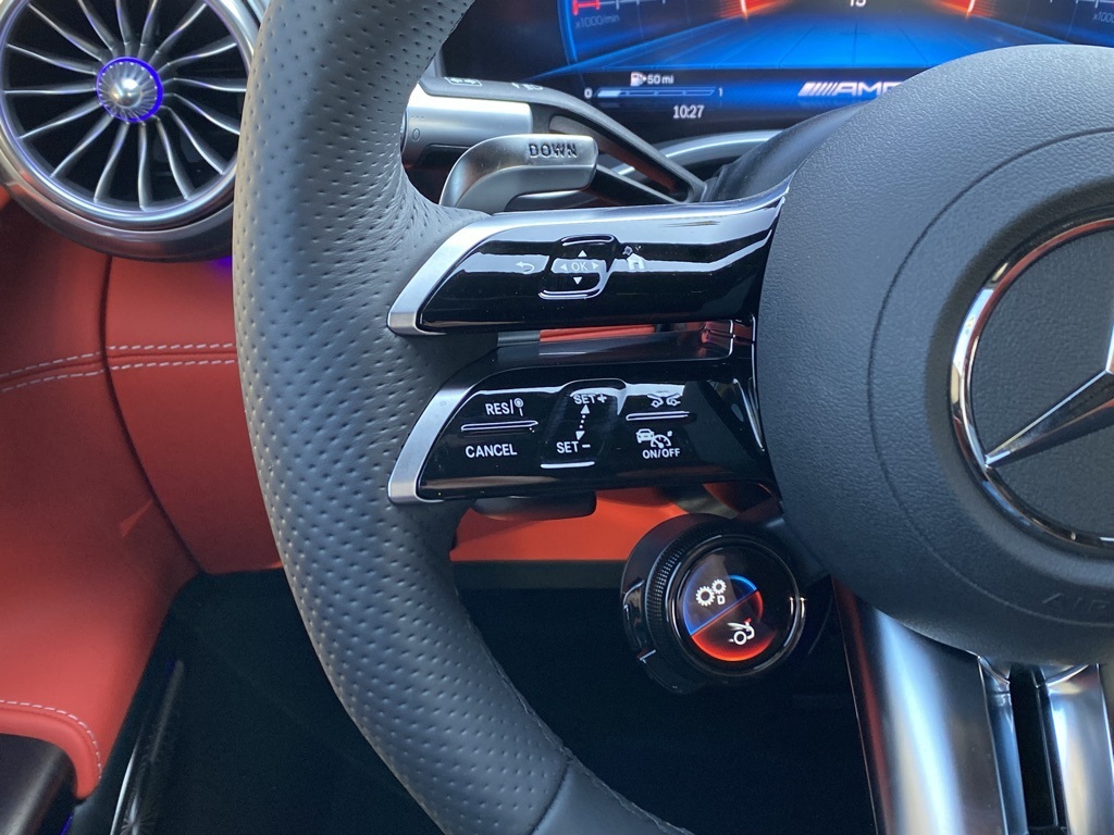 2025 Mercedes Benz SL AMG 43 photo 3