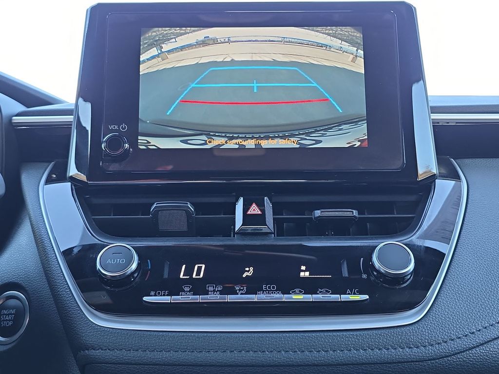 2025 Toyota Corolla SE photo 15