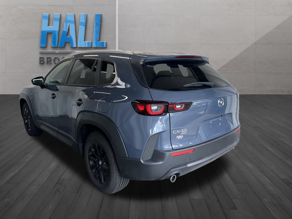 2025 Mazda CX-50 2.5 Select photo 3