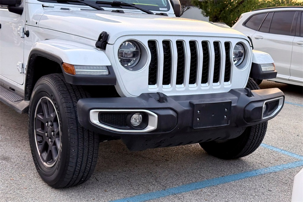 2022 Jeep Gladiator Overland photo 2