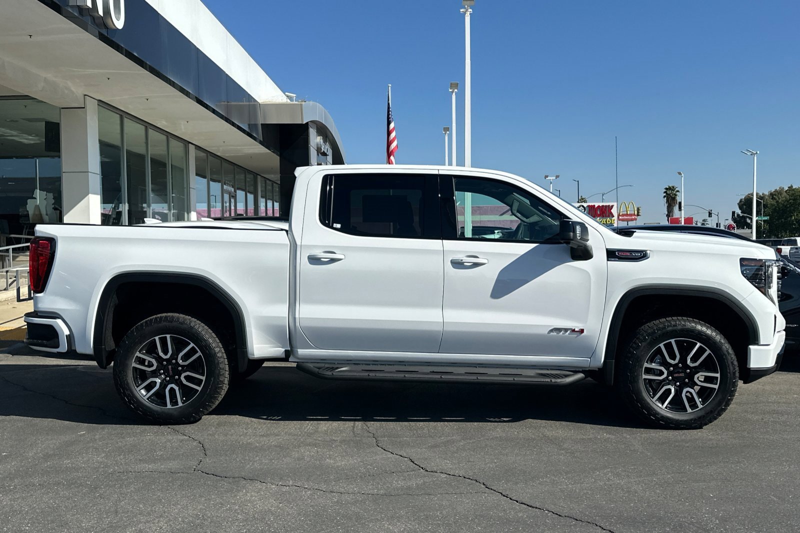 2026 Gmc Sierra AT4 photo 4