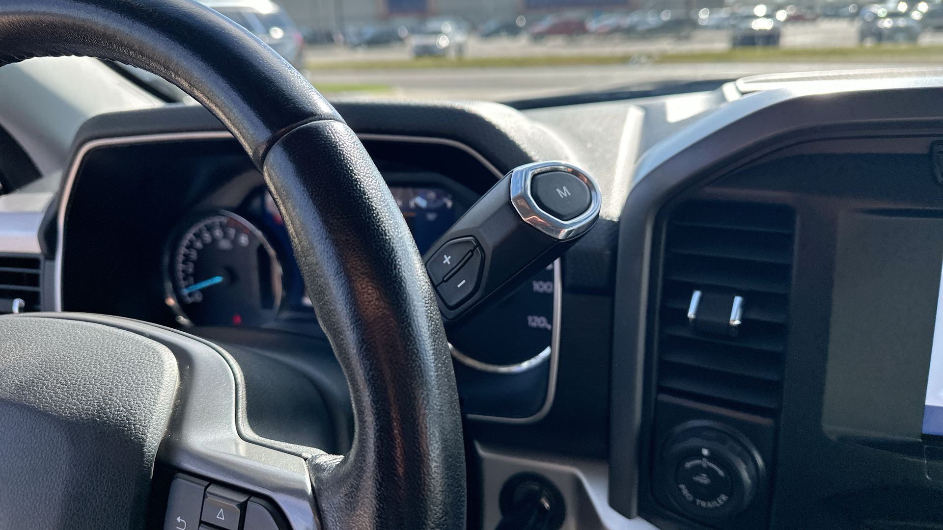 2022 Ford F-150 XLT photo 16