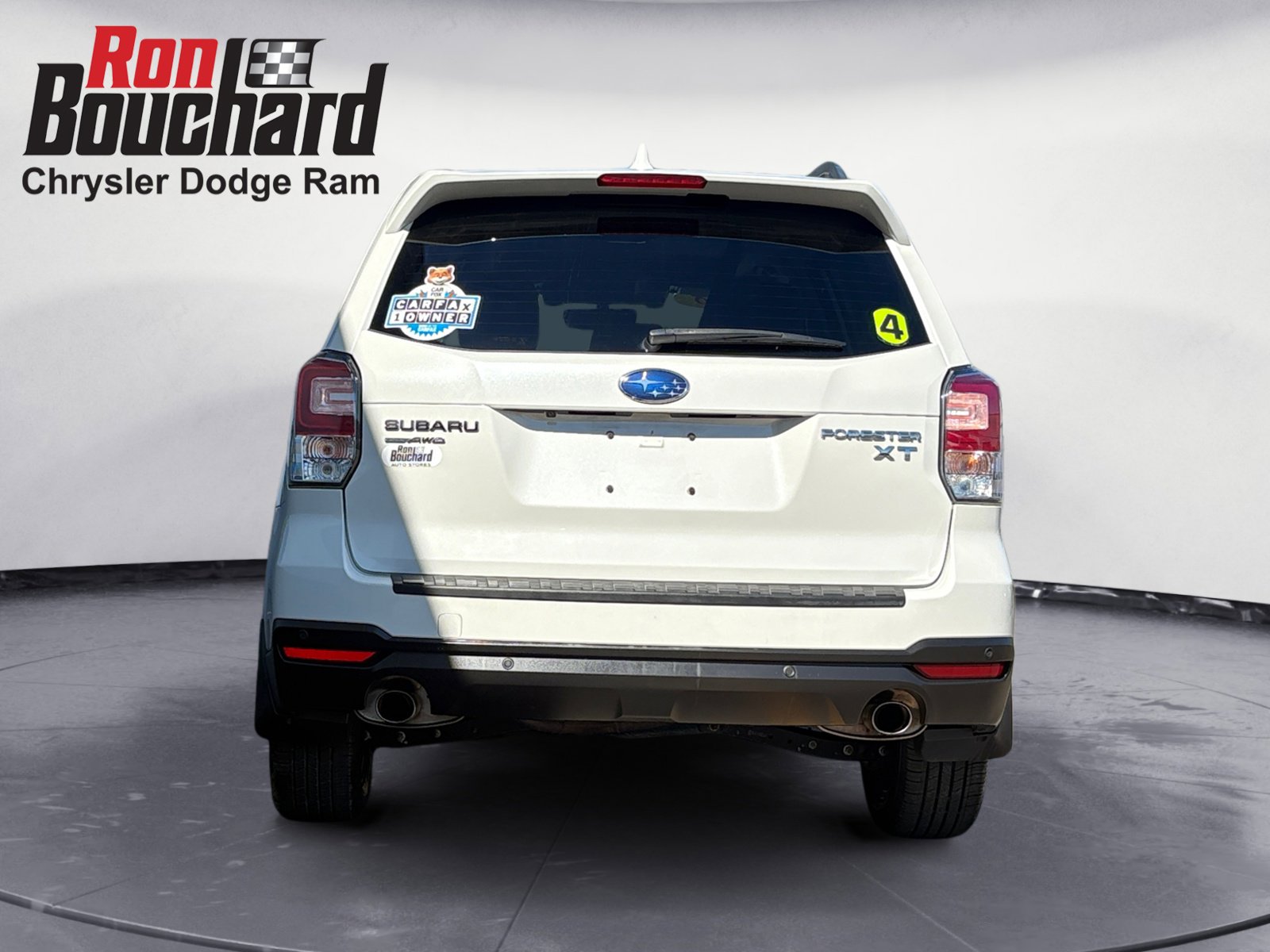 2018 Subaru Forester Touring photo 3