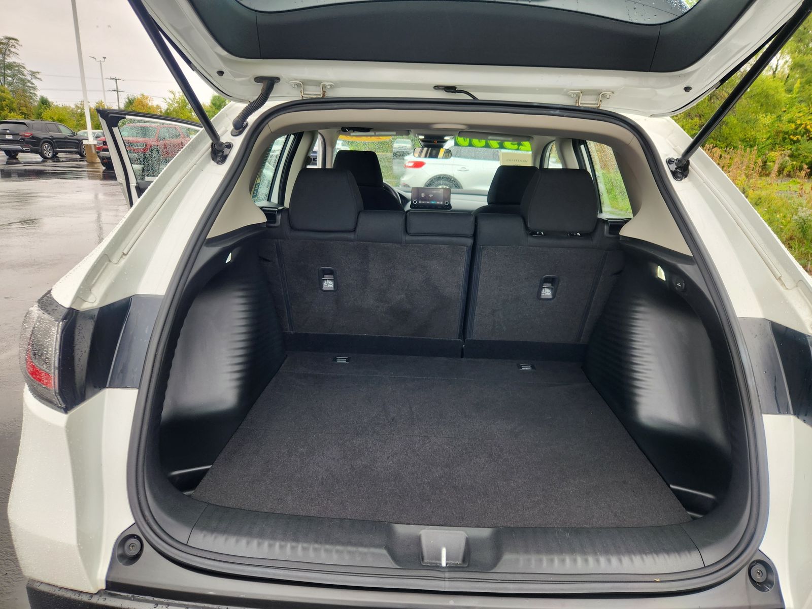 2023 Honda HR-V LX photo 28