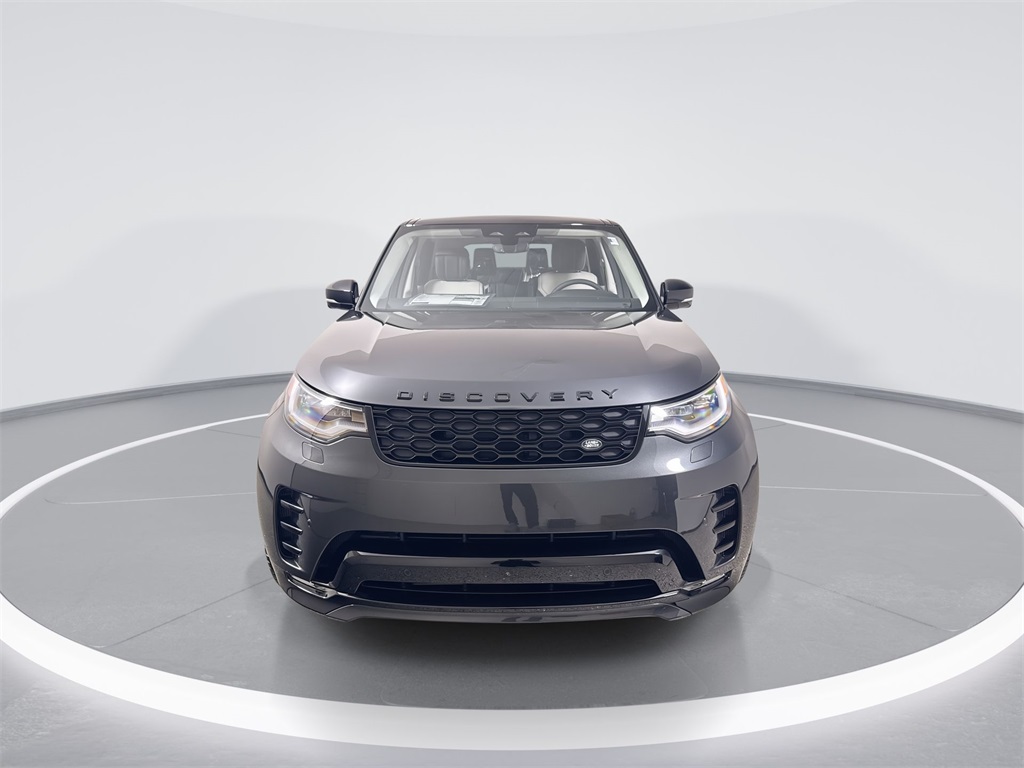 2025 Land Rover Discovery SE photo 3