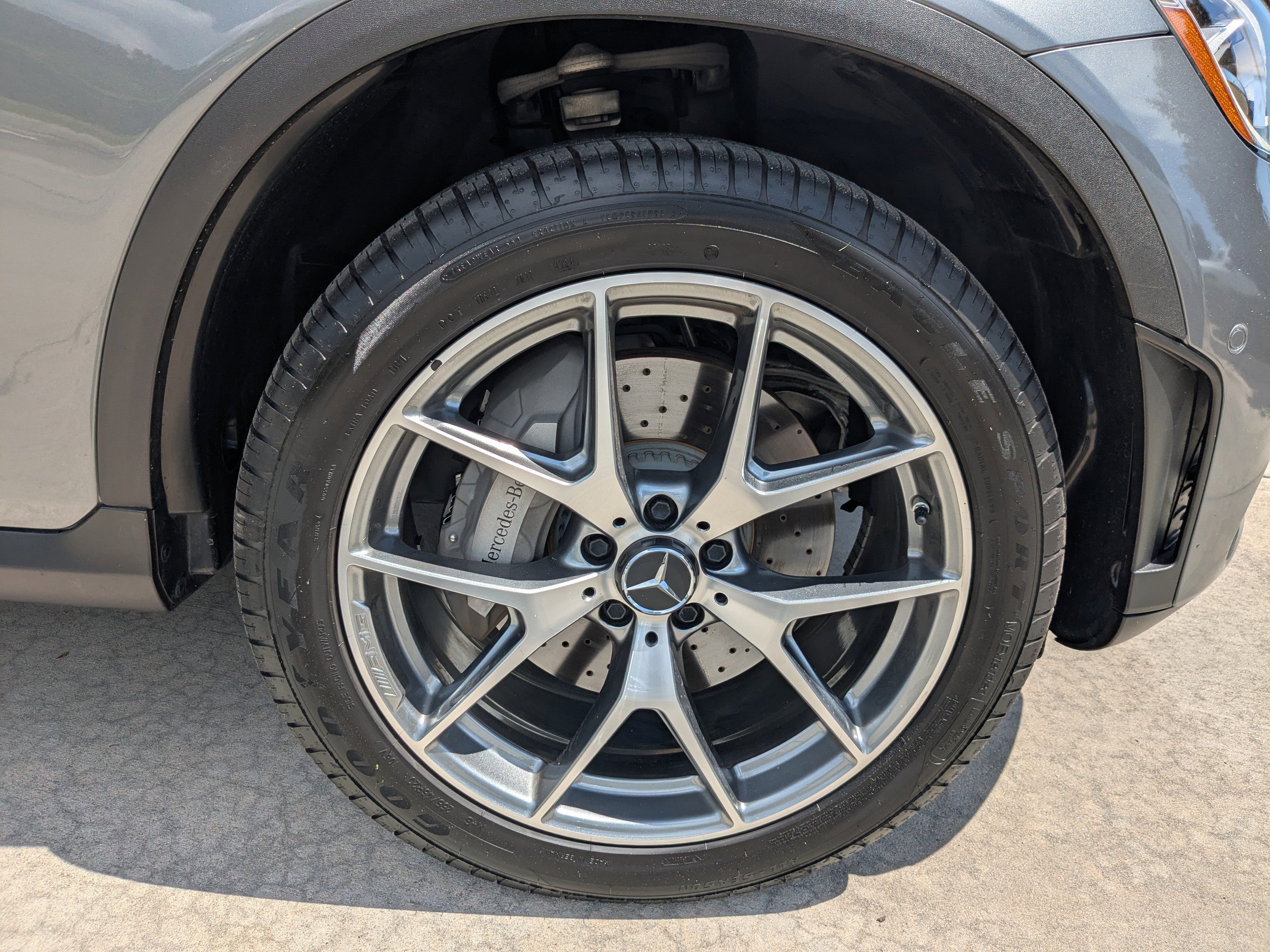 2022 Mercedes Benz GLC 300 photo 9