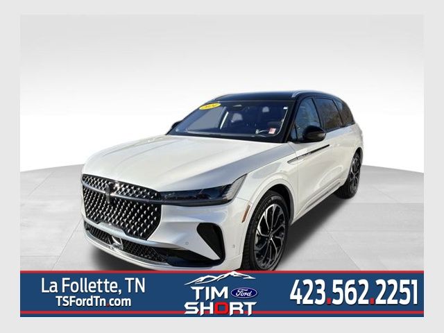 2024 Lincoln Nautilus Reserve's photo