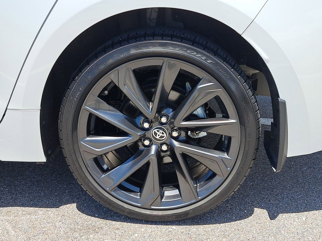 2023 Toyota Corolla SE photo 4