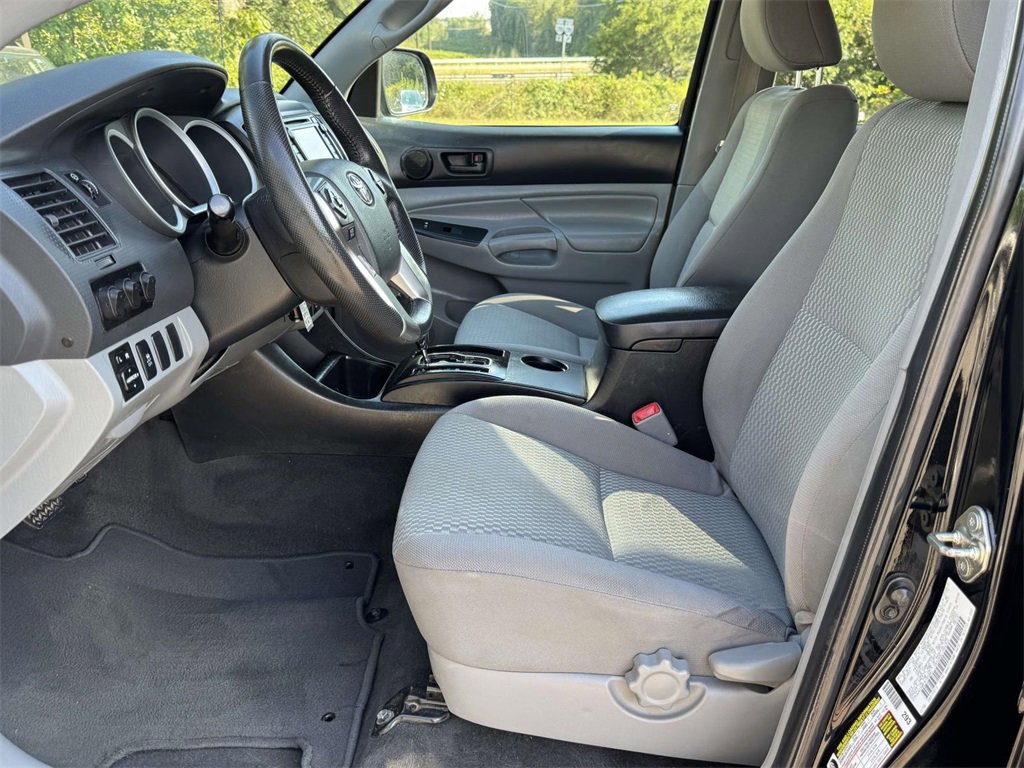 2015 Toyota Tacoma PreRunner photo 19