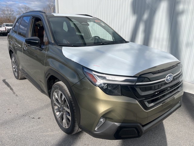 2025 Subaru Forester Touring's photo