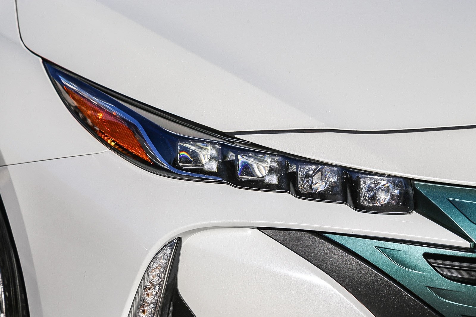 2019 Toyota Prius Prime Plus Premium Advanced photo 4