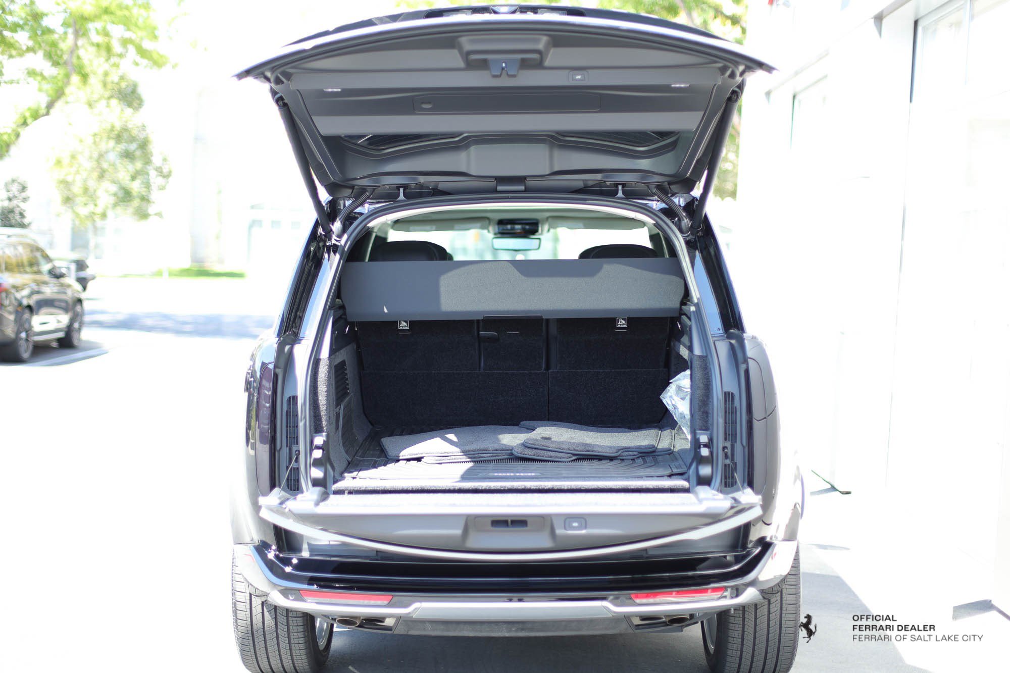 2025 Land Rover Range Rover Autobiography photo 9