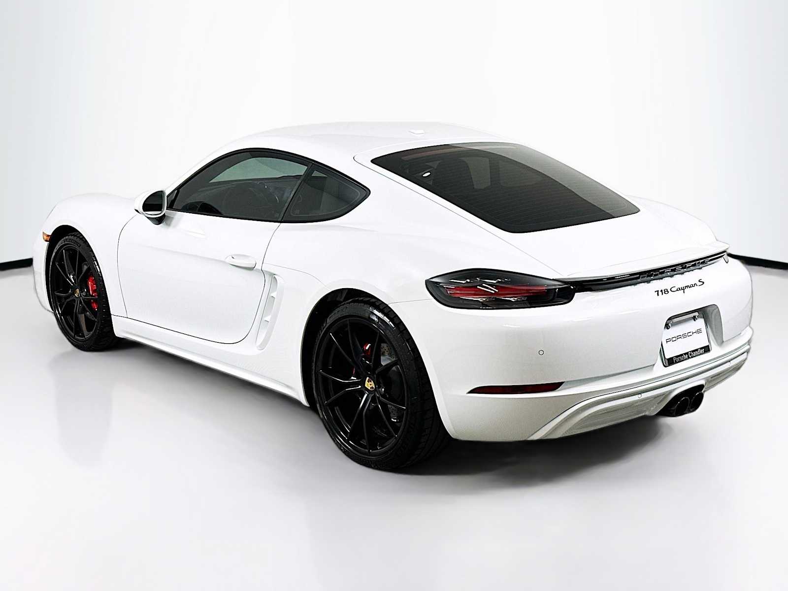 2025 Porsche Cayman Base S photo 3