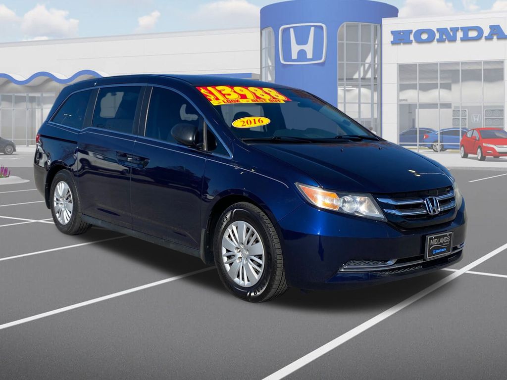2016 Honda Odyssey LX's photo