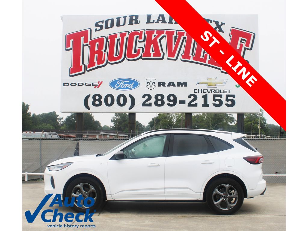 2023 Ford Escape ST-Line's photo
