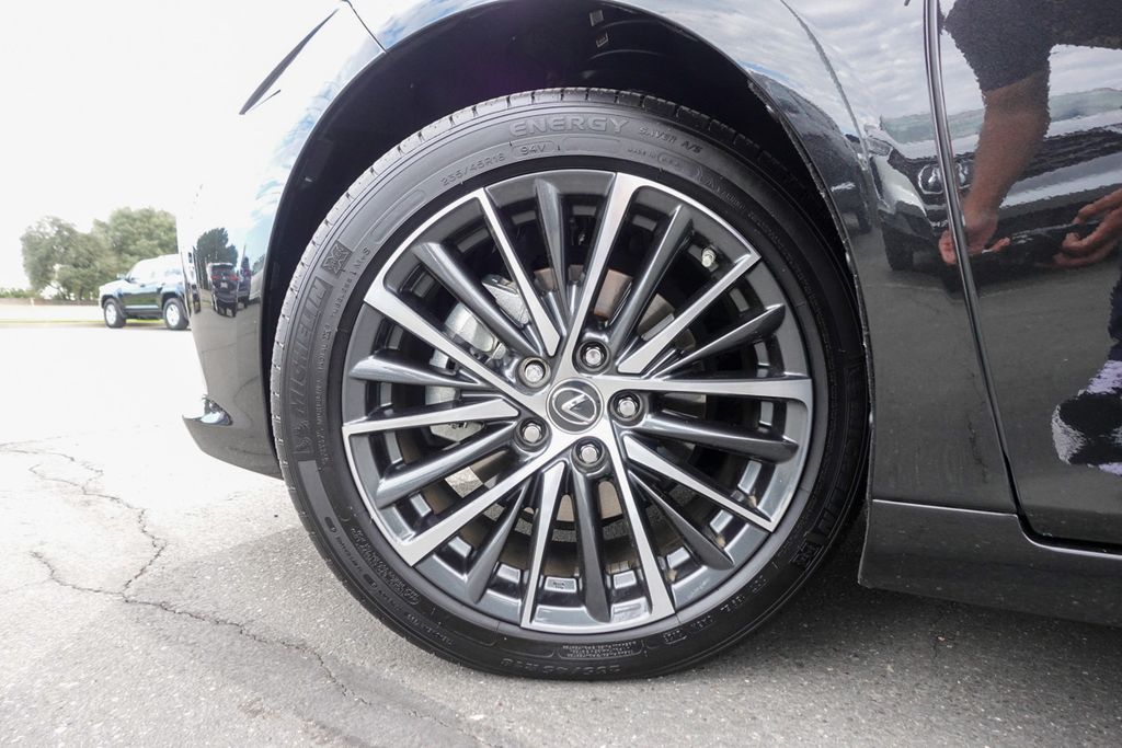 2024 Lexus ES 350 Premium photo 10