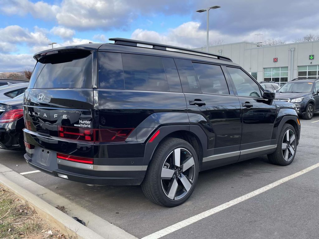 2024 Hyundai Santa Fe Limited photo 4