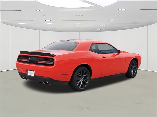 2023 Dodge Challenger SXT photo 3