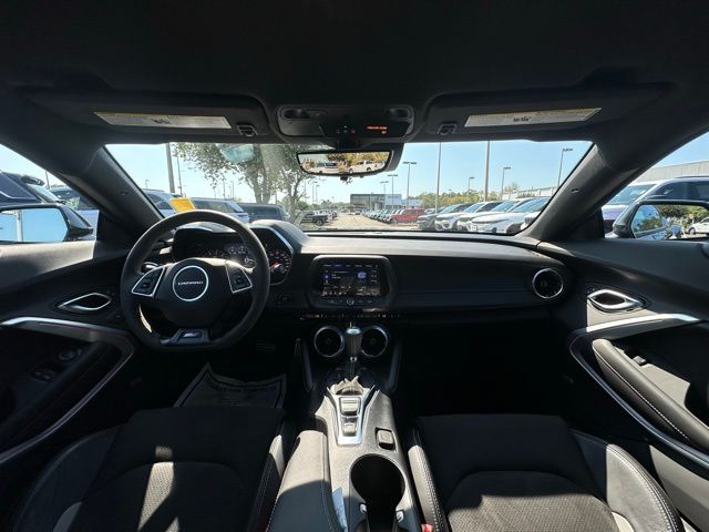 2022 Chevrolet Camaro 2SS photo 2