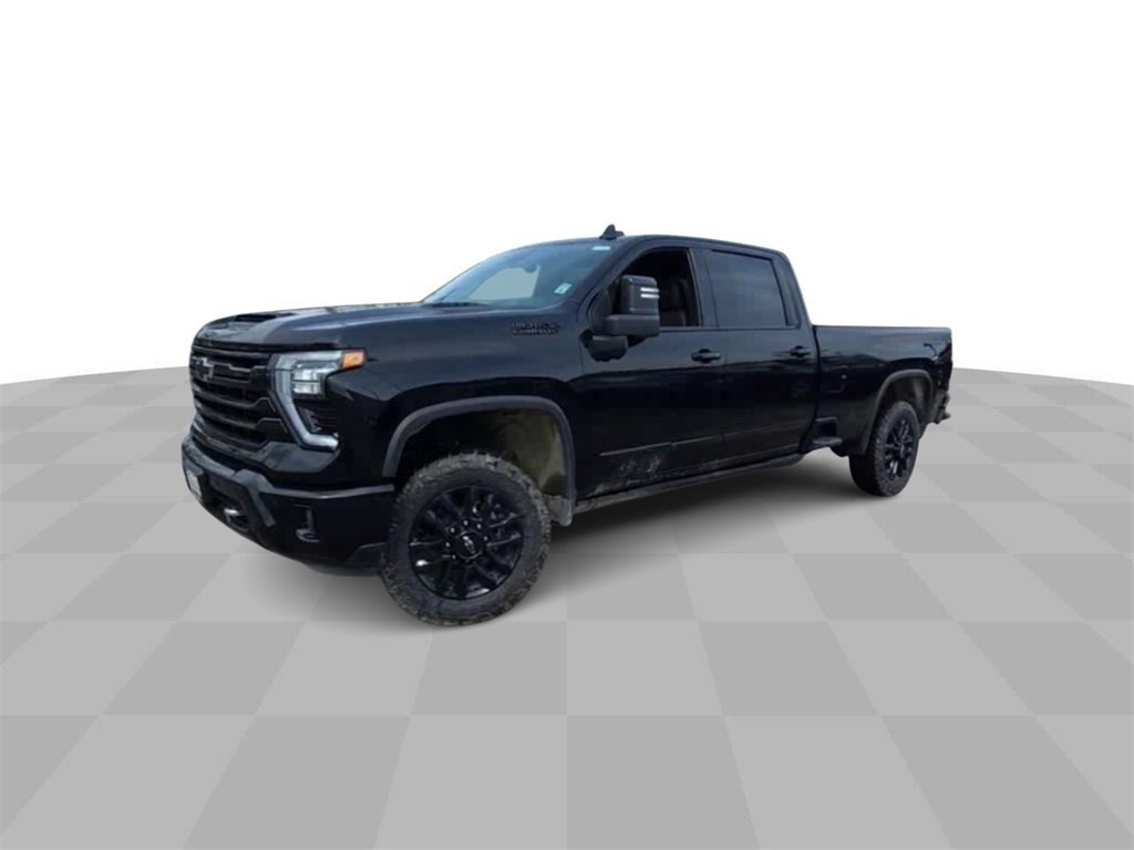 2025 Chevrolet Silverado 2500HD High Country photo 5