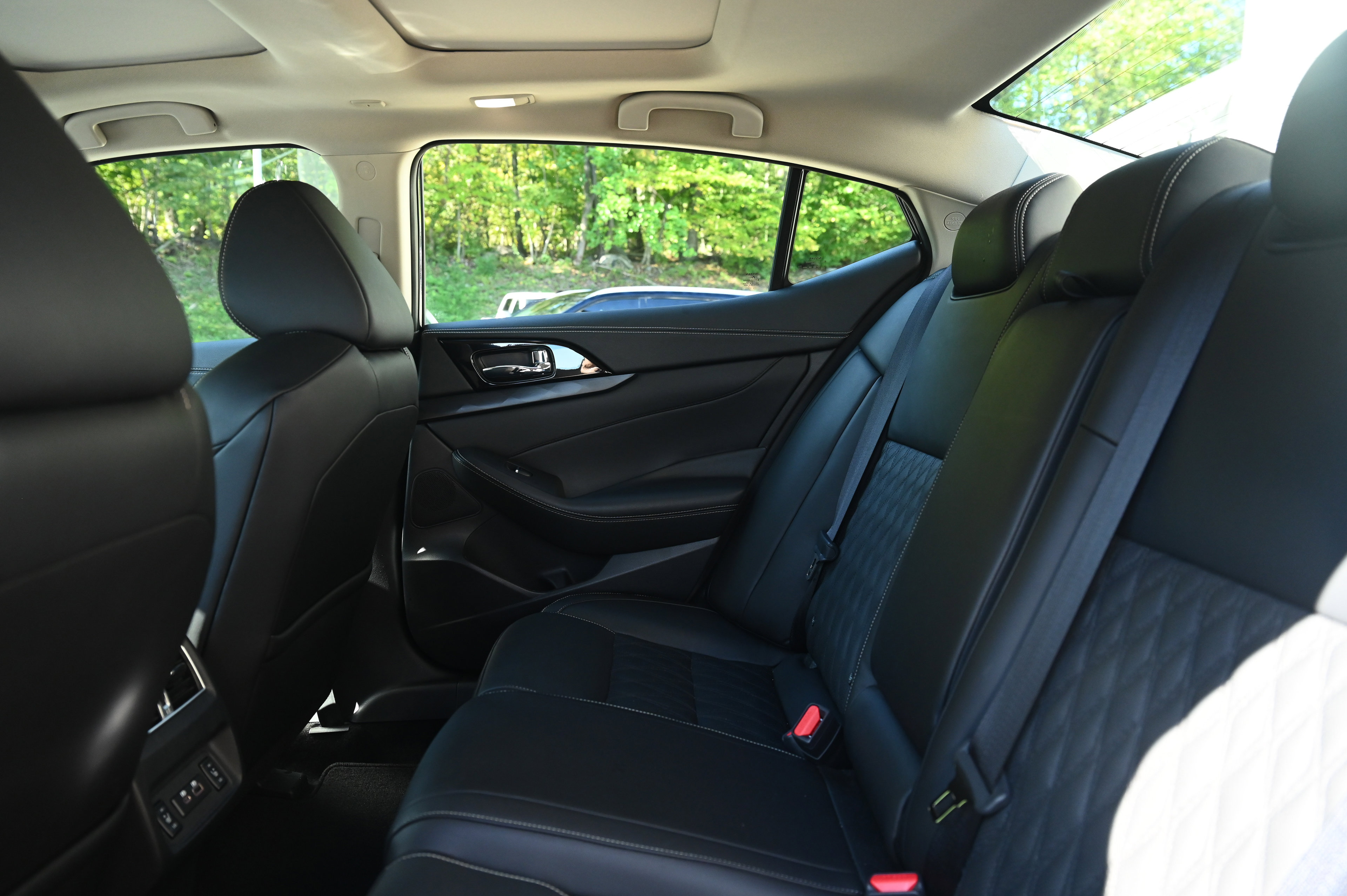 2023 Nissan Maxima Platinum photo 20