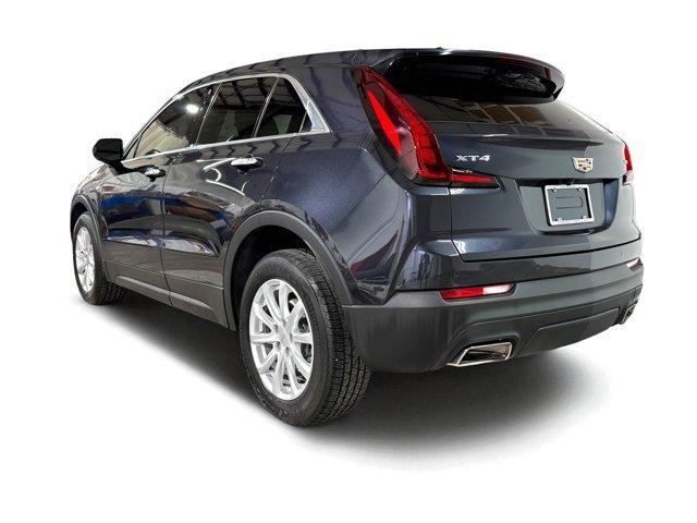 2022 Cadillac XT4 Luxury photo 2