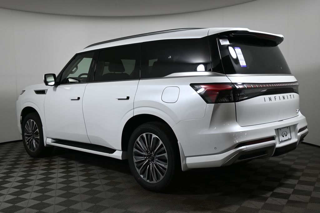 2026 Infiniti QX80 Luxe photo 4