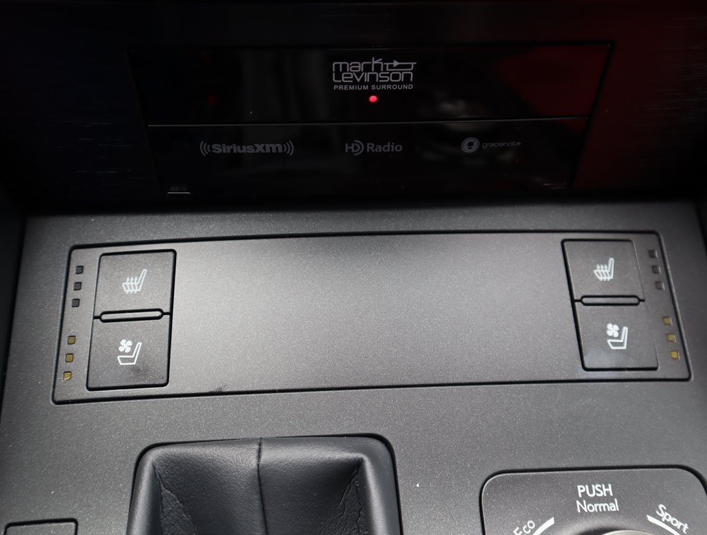 2025 Lexus IS 300 F SPORT photo 26