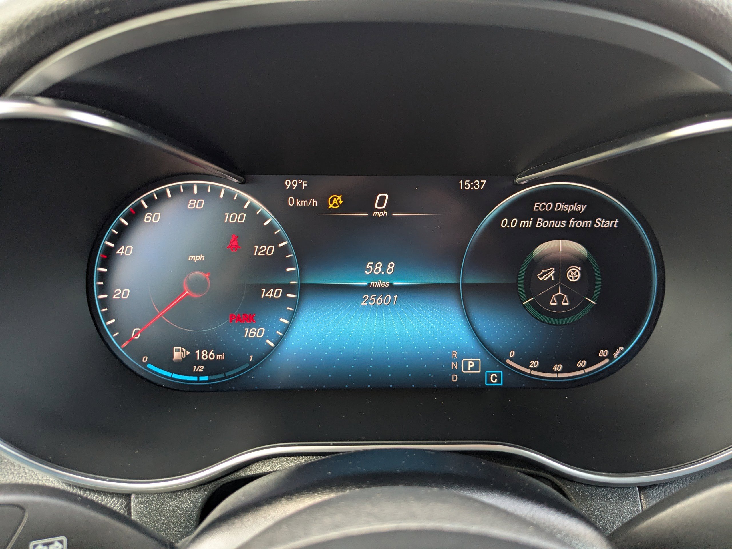 2022 Mercedes Benz GLC 300 photo 24