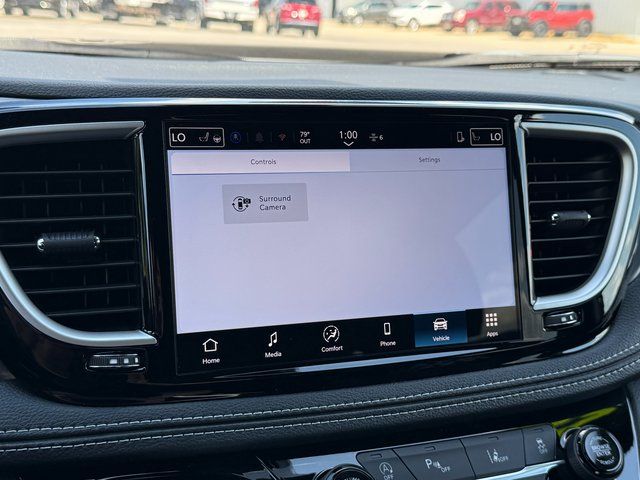 2026 Chrysler Pacifica photo 20
