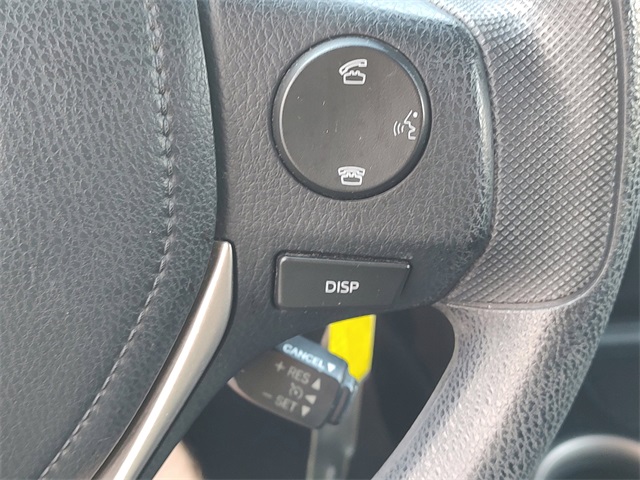2014 Toyota RAV4 LE photo 18