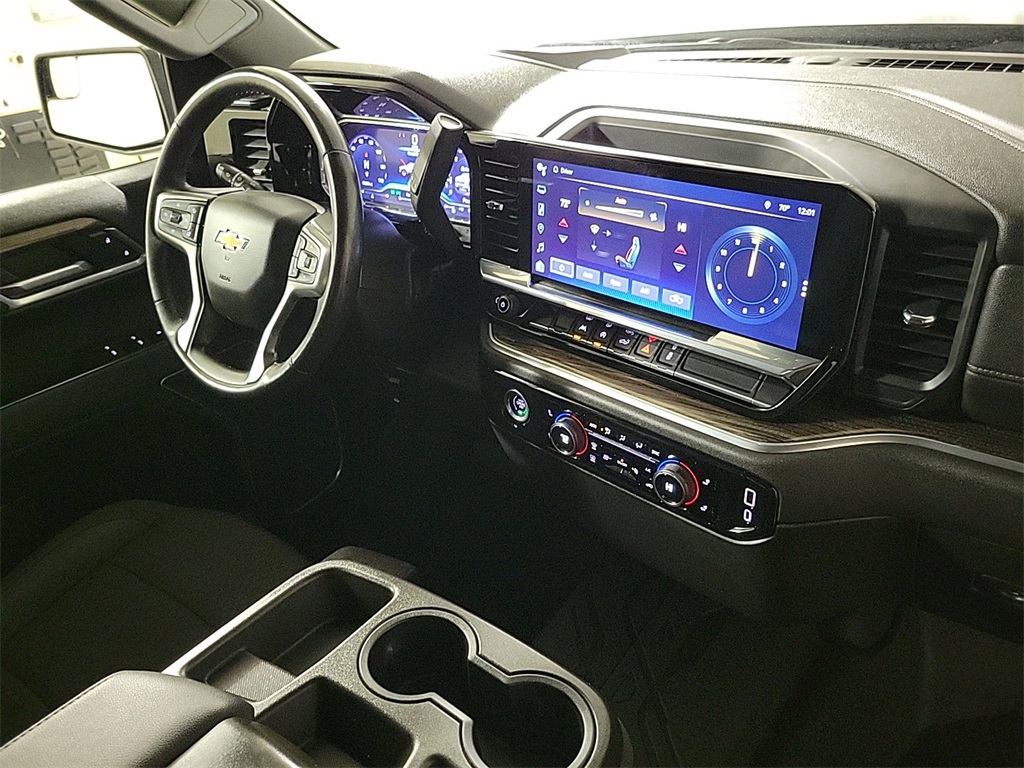 2022 CHEVROLET SILVERADO - Image 23